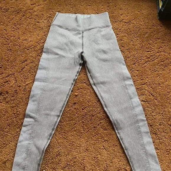 OFFLINE By Aerie Seamless Washed Rib High Waisted Legging - Picture 2 of 5